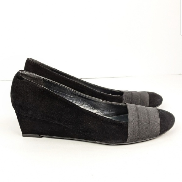 Stuart Weitzman Choked-up Suede Wedge Pump 6.5 - Picture 5 of 8